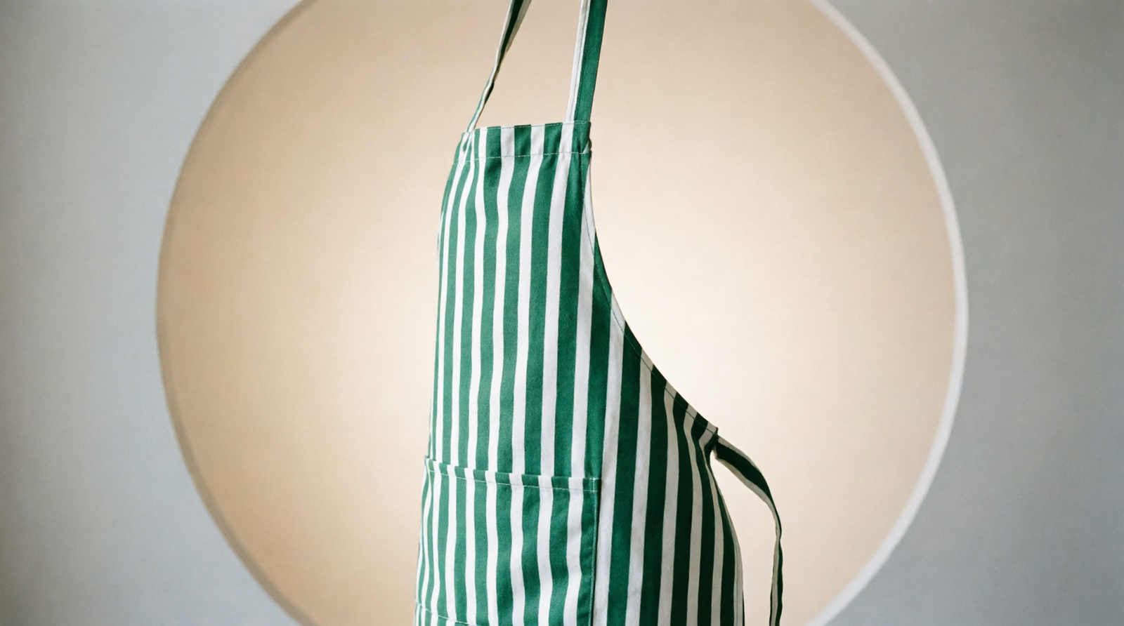 Apron - Image 5